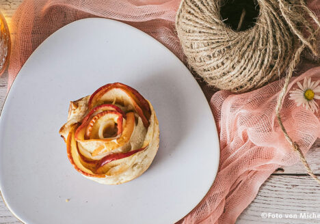 Rezept, Apfel Marzipan Röschen, Rosen, backen, einfach, Kuchen, Apfelkuchen